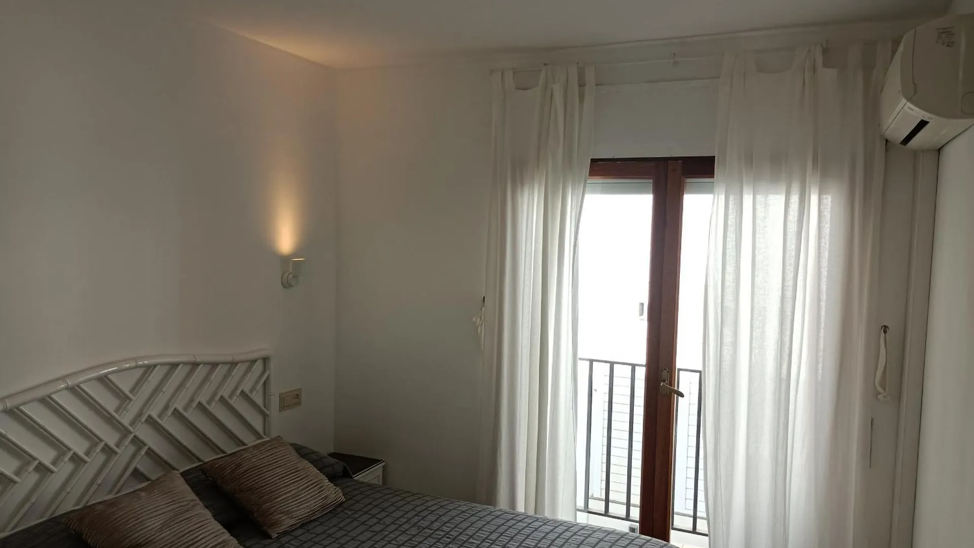 Perris 2-2 Apartman L' Escala