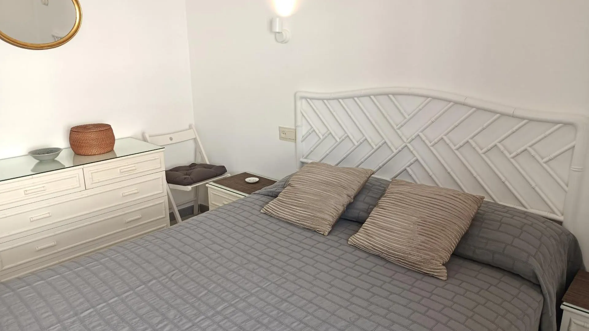 Perris 2-2 Apartman L' Escala Spanyolország